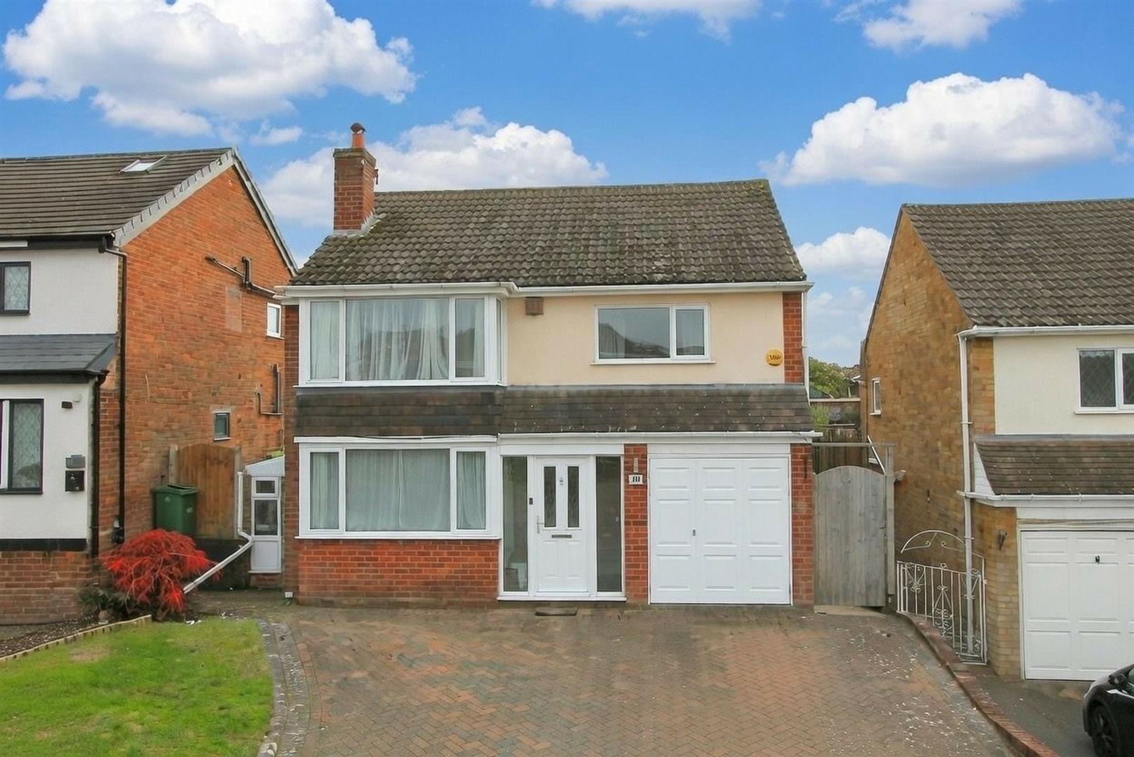 3 bed property in Croftwood Road, Stourbridge